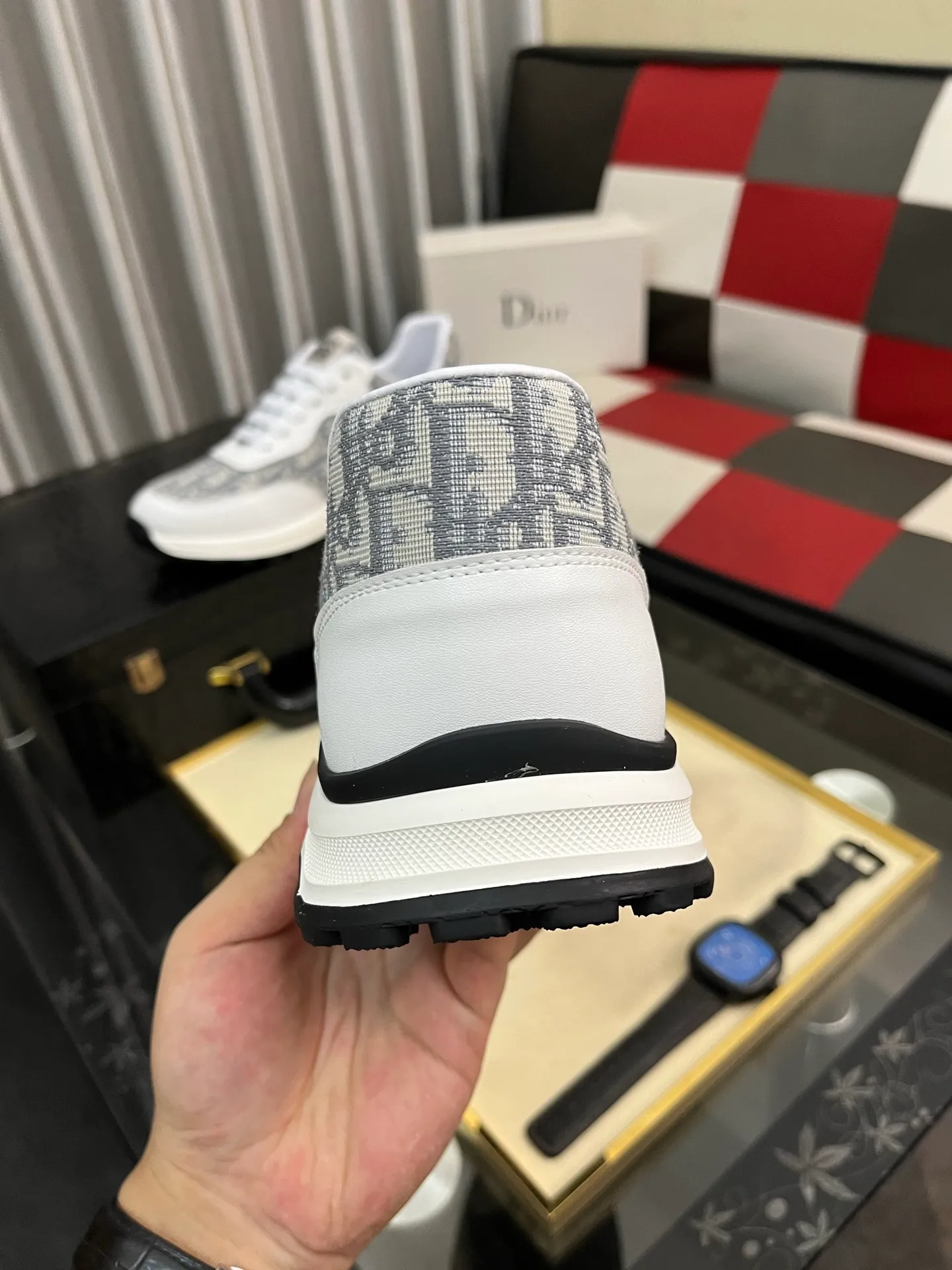 Men's Men's Shoes 💰420⌚️⌚️[Dior] 2025 Dior original lace-up low-top men's shoes Classic casual shoes 🔥This model is the official flagship model, with high quality and made by famous original factory designers. It is made of high-quality cowhide with original materials ➕comfortable and breathable mesh lining ➕pigskin insole, perfect last shape, generous and fashionable design, attracting many consumers, code number: 38--442️⃣Colors available